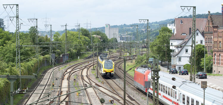 Ein gordischer Knoten: Der Bahnhof in Plochingen sorgt für Kopfzerbrechen.Foto: Peter Dietrich