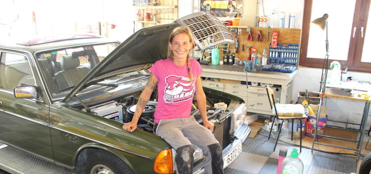 Unter dem Titel „Schraub, Mädchen!“ gibt die 37-jährige Anna Matuschek Frauen Tipps, wie sie kleine Reparaturen und Serviceleist