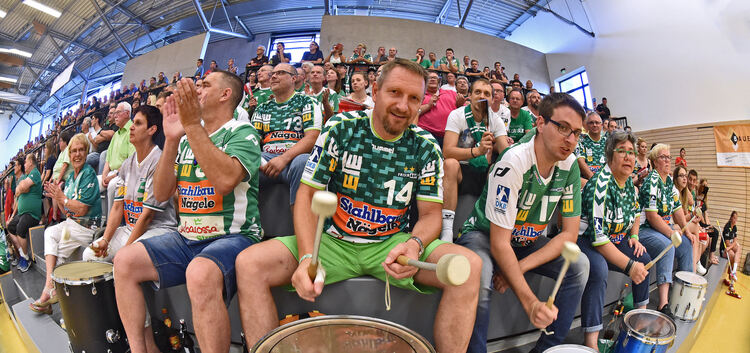 Die Göppinger Fans, hier bei einem Pokalspiel in Weilheim, fiebern dem Saisonstart entgegen. Archivfoto