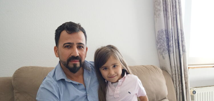 Abdullah Habibi konnte Ende August seine Tochter Sama wieder in die Arme schließen. Foto: Matthäus Klemke