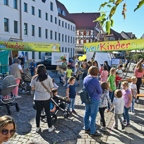 Weltkindertag, Kinderfest auf dem Marktplatz
