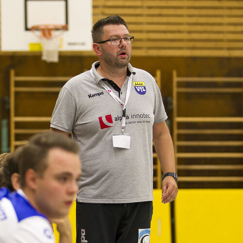 VfL-Trainer Engelbert Eisenbeil musste eine Niederlage mitansehen. Foto: Genio Silviani