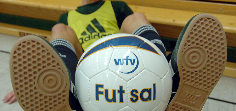Schwerer Ball schwer angesagt: Futsal soll nach den Vorstellungen des DFB bis in zwei Jahren den „normalen“ Spielbetrieb in der