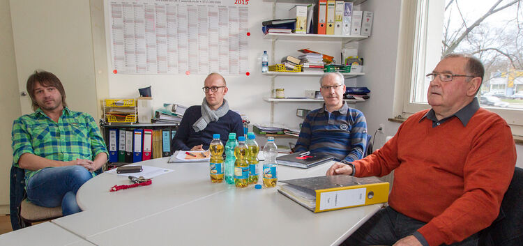 Gemeinsam für den VfL: Claus Maier, Oliver Klingler, Armin Meißner und Karl Magg (von links nach rechts) stellen sich morgen Abe