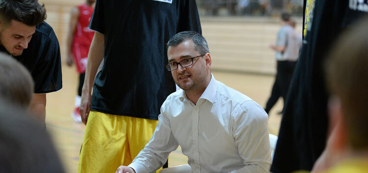 Sein Konzept geht auf: VfL-Basketballtrainer Bekim Kukiqi. Foto: Deniz Calagan