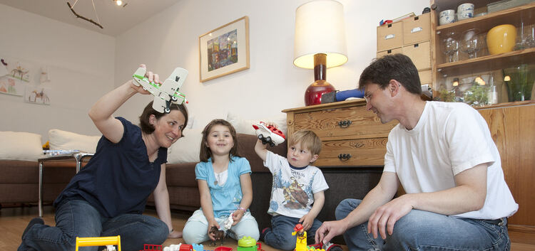 Zusammen spielt es sich am schönsten: Elke und Matthias Birk mit ihren Kindern Anika und Leo.Foto: Jean-Luc Jacques