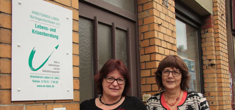 Gabriele Alberth (links) betreut hauptsächlich das Büro des Arbeitskreis Leben in Kirchheim. Neben ihr steht Geschäftsführerin U