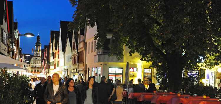Mitternachtshopping, Kirchheim bei Nacht, einkaufen,, Einzelhandel, Nacht,