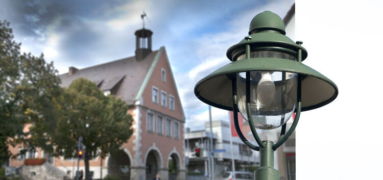 Im Oberlenninger Rathaus hat sich die Verwaltung Gedanken über die Straßenbeleuchtung in der Gemeinde gemacht. Die hohen Investi