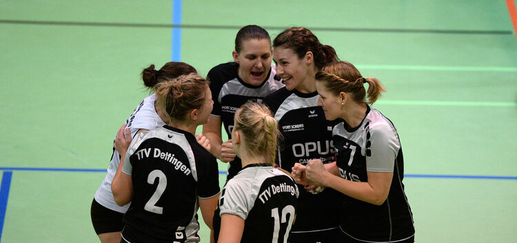 Es darf wieder gejubelt werden: Die TTV-Volleyballfrauen sind erfolgreich in die neue Oberligasaison gestartet. Mannschaftsführe