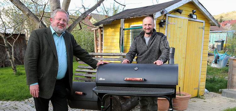 Dr. Thomas Stegmanns (links) und German Kälberer sind überzeugt, dass sich Wildbret auch hervorragend für Grill und Smoker eigne