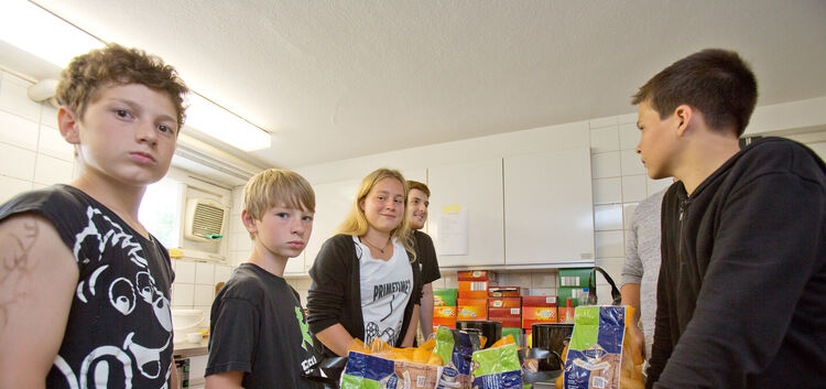Ferienwaldheim, Standort für 50 Jugendliche von 12 bis 14 ist im Evang. Gemeindhaus in Ötlingen