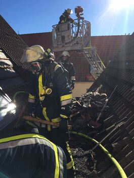 Gegen 8 Uhr wurde die Feuerwehr Abteilung Stadtmitte in die Innenstadt in die Metzgerstraße Alarmiert dort war in einem Dachstoc