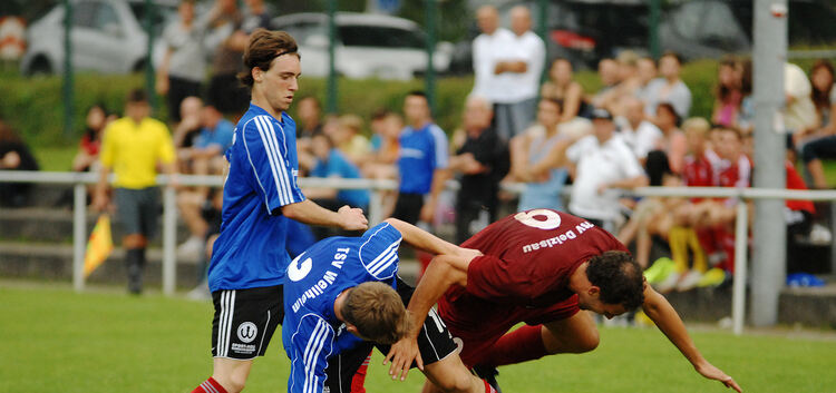 Stadion Kirchheim, Teckboten Pokal, TB-Pokal 2011ViertelfinaleTSV Weilheim (blau) - Deizisau /rot)