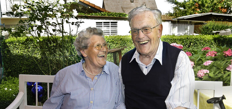Noch immer glücklich und zufrieden sind Helene und Johannes Graner aus Dettingen.Foto: Jean-Luc Jacques