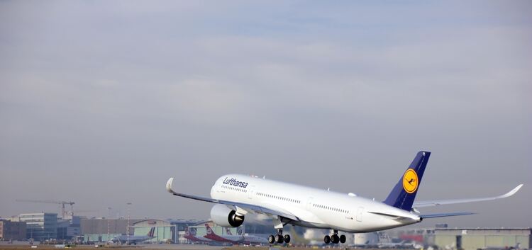Der neue Airbus A350-900 wird nur während der Testphase auf dem Stuttgarter Flughafen zu sehen sein. Foto: oh