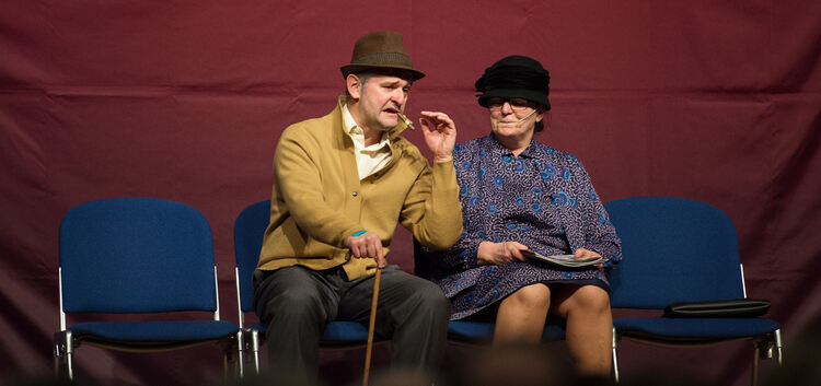 Alois und Elsbeth Gscheidle sorgten mit ihrem schwäbischen Kabarett für einen Abend voller Gelächter.Foto: Markus Brändli