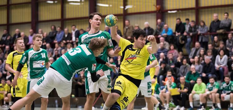 Nicht zu bremsen: Raphael Schmid und die TSVO-Handballer haben Bezirksligaprimus Köngen in eigener Halle vorgeführt. Foto: Ralf