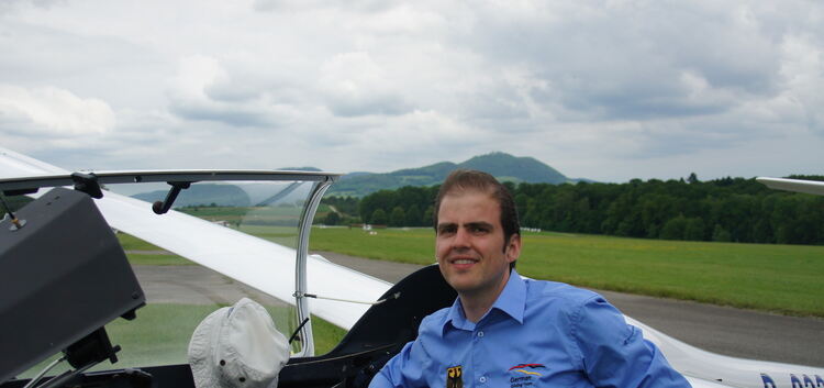 Segelfliegen bleibt seine Leidenschaft trotz des Crashs: Hahnweide-Pilot Michael Eisele (34).Pressefoto