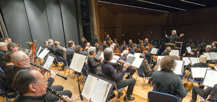 Das VHS-Orchester spielte „Allerlei Leipziger“ in der Stadthalle.Foto: Peter Dietrich