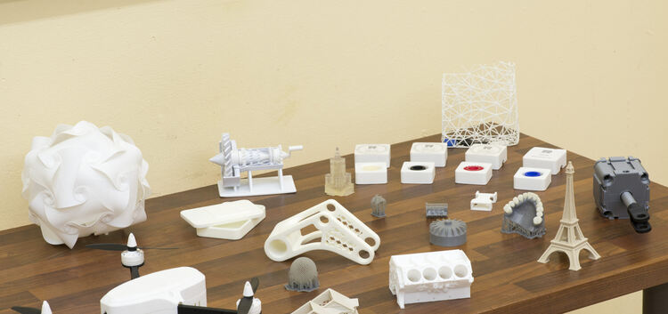 Die Firma rioprinto in Wernau zeigt, was man so alles mit 3D-Druck herstellen kann. Das Gebiss ist nicht für Fasching oder Hallo