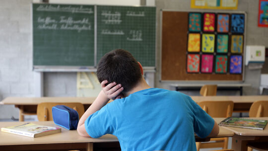 Schlechte Laune und schlechte Noten: Das soll es mit der neuen Regelung nicht mehr geben. Durch das Vorlegen der Grundschulempf