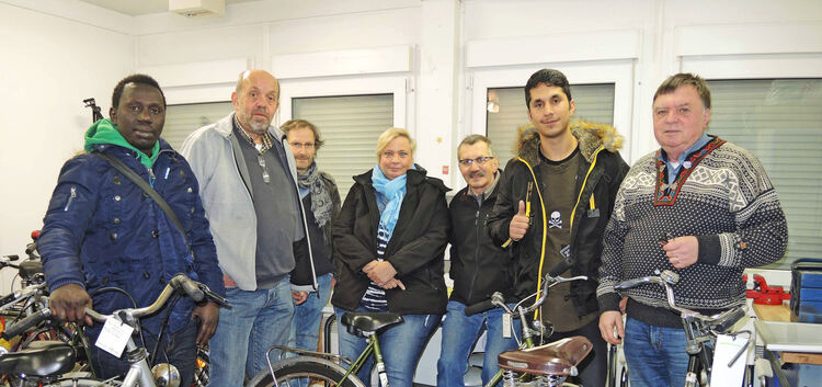 Das Team der Bikebox setzt auf Integration durch Mobilität und Arbeit. Spendenräder werden für und mit Geflüchteten und sozial s
