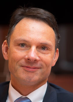Dr. Martin Kastrup